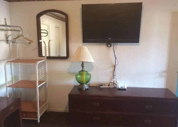Motor Hotel 2*